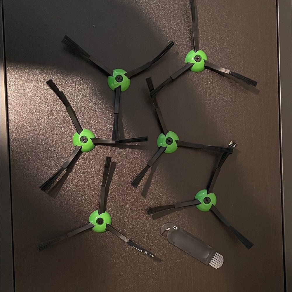 Replacement Green Side Brushes for Robot Vacuum (6-Pack)